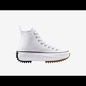 Converse Run Star Hike